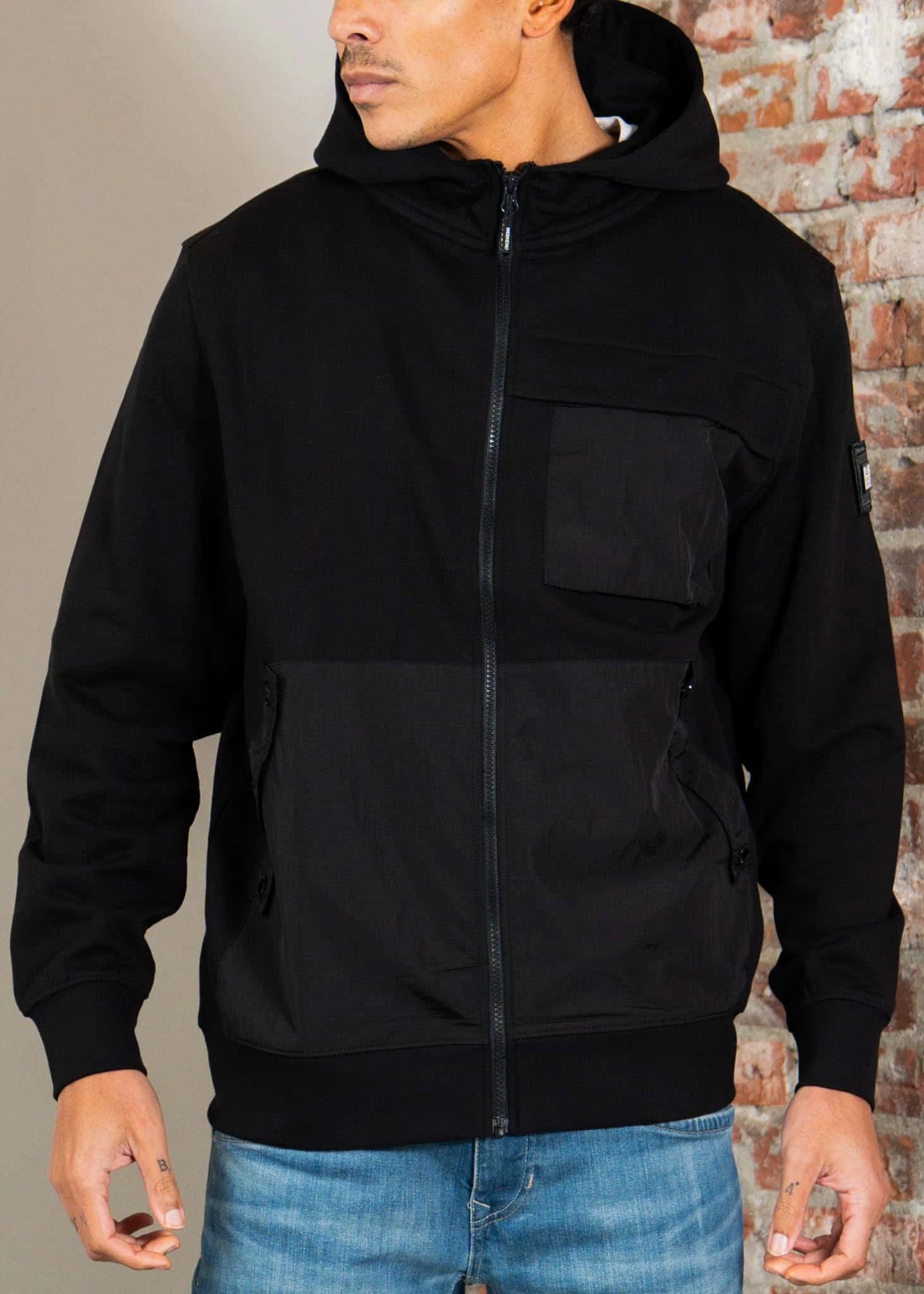 Daponte - black