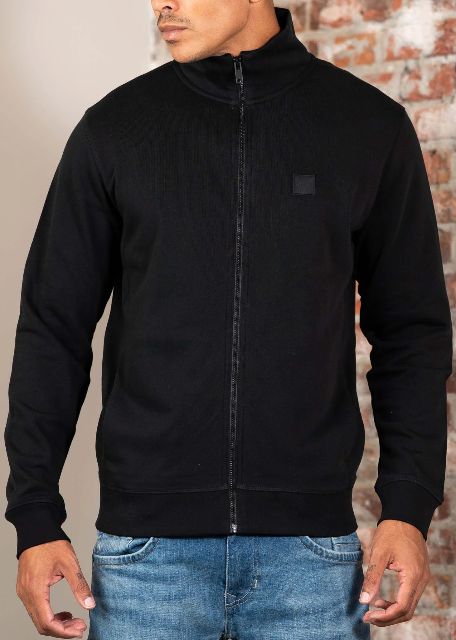 Zestart - black